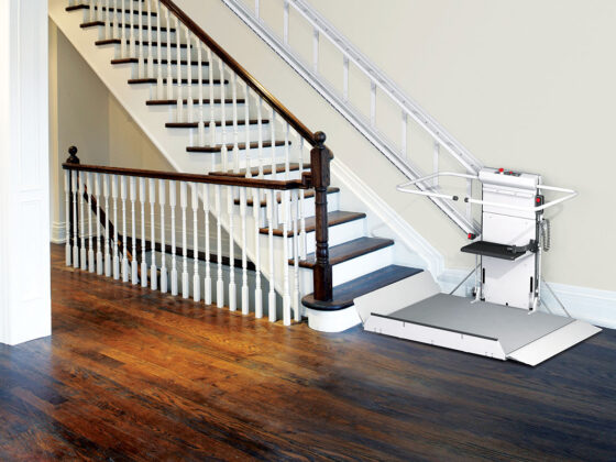 Savaria Delta inclined platform lift white