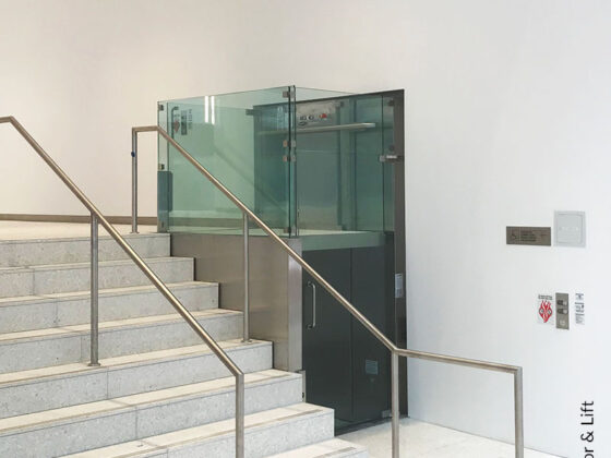 Savaria V-1504 Vertical Platform Lift - Prestige