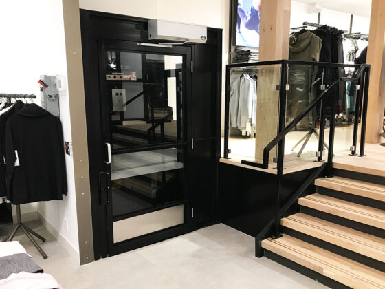 Savaria V-1504 Vertical Platform Lift - enclosed