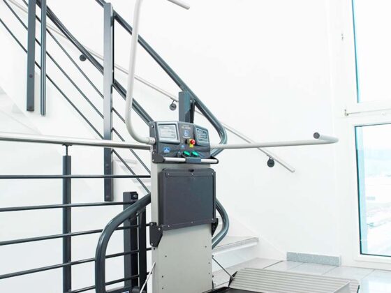 Artira inclined platform lift