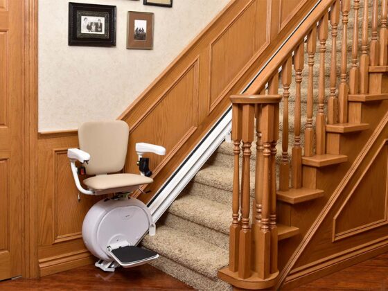 Savaria K2 straight stairlift